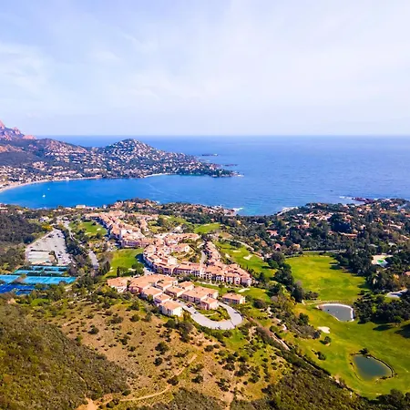 O5, 262, Cap Esterel Apartamento *
